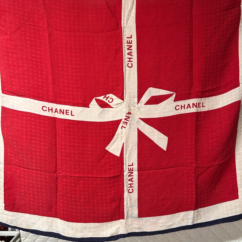Chanel silk square scarf - Picture 6 of 9